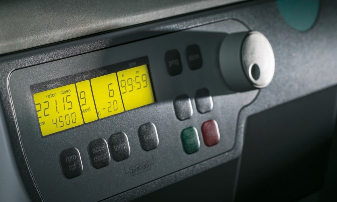 Máy ly tâm để bàn 20 ống 10 ml 15.000 vòng/phút Hermle Z 366